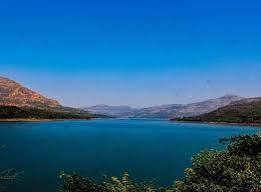 The Lakeside Lullaby: Finding “Sukoon Ke Pal” in Mulshi, Pune