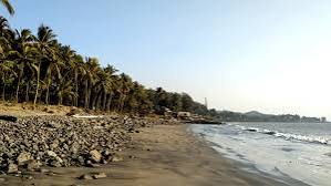 The City’s Whisper: Finding “Sukoon Ke Pal” at Uran Beach