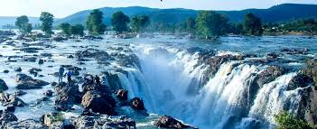 The Water’s Rhythm: Finding “Sukoon Ke Pal” at Hogenakkal Falls